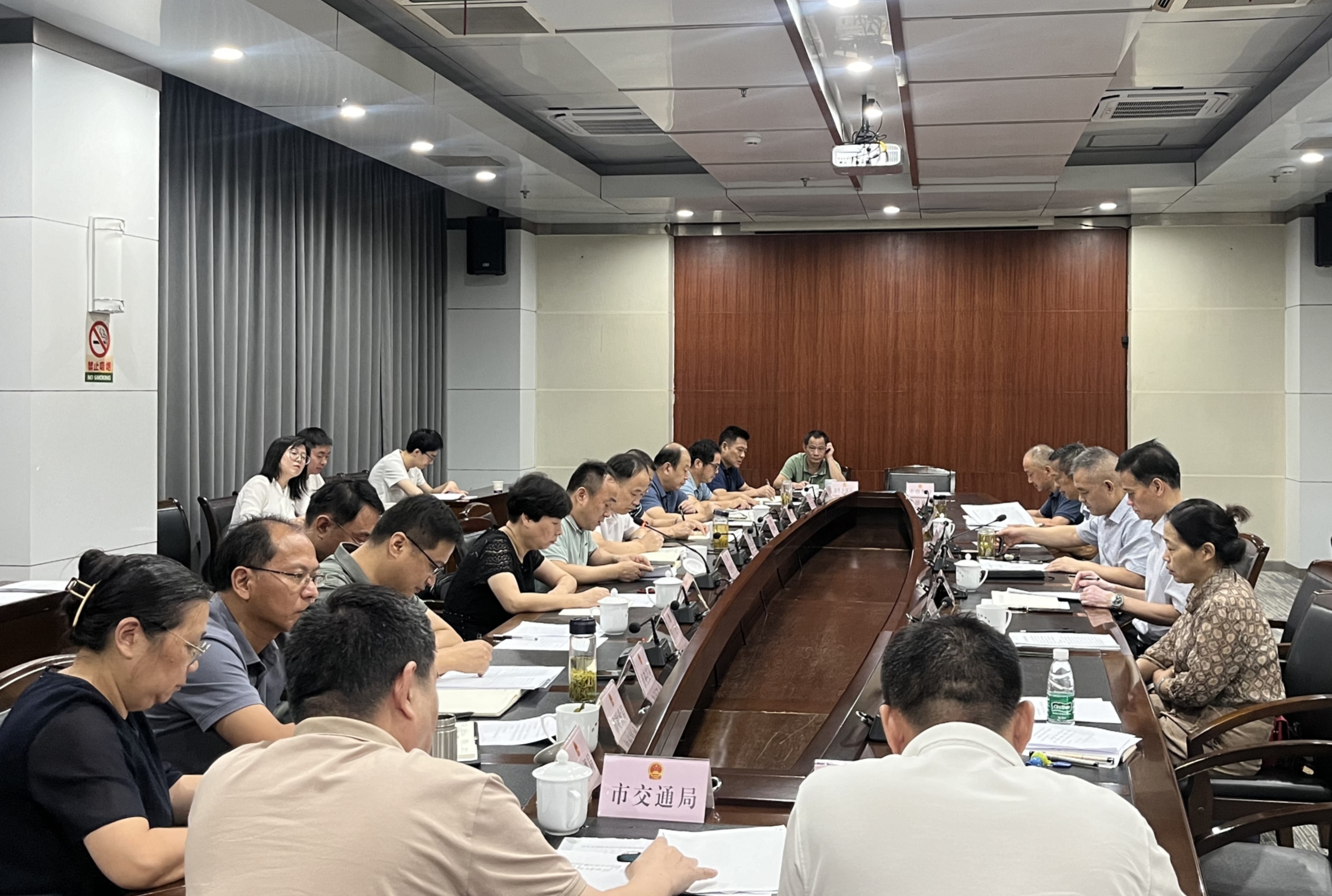 陳昌生參加鄉(xiāng)村產(chǎn)業(yè)發(fā)展情況調(diào)研匯報(bào)會(huì)